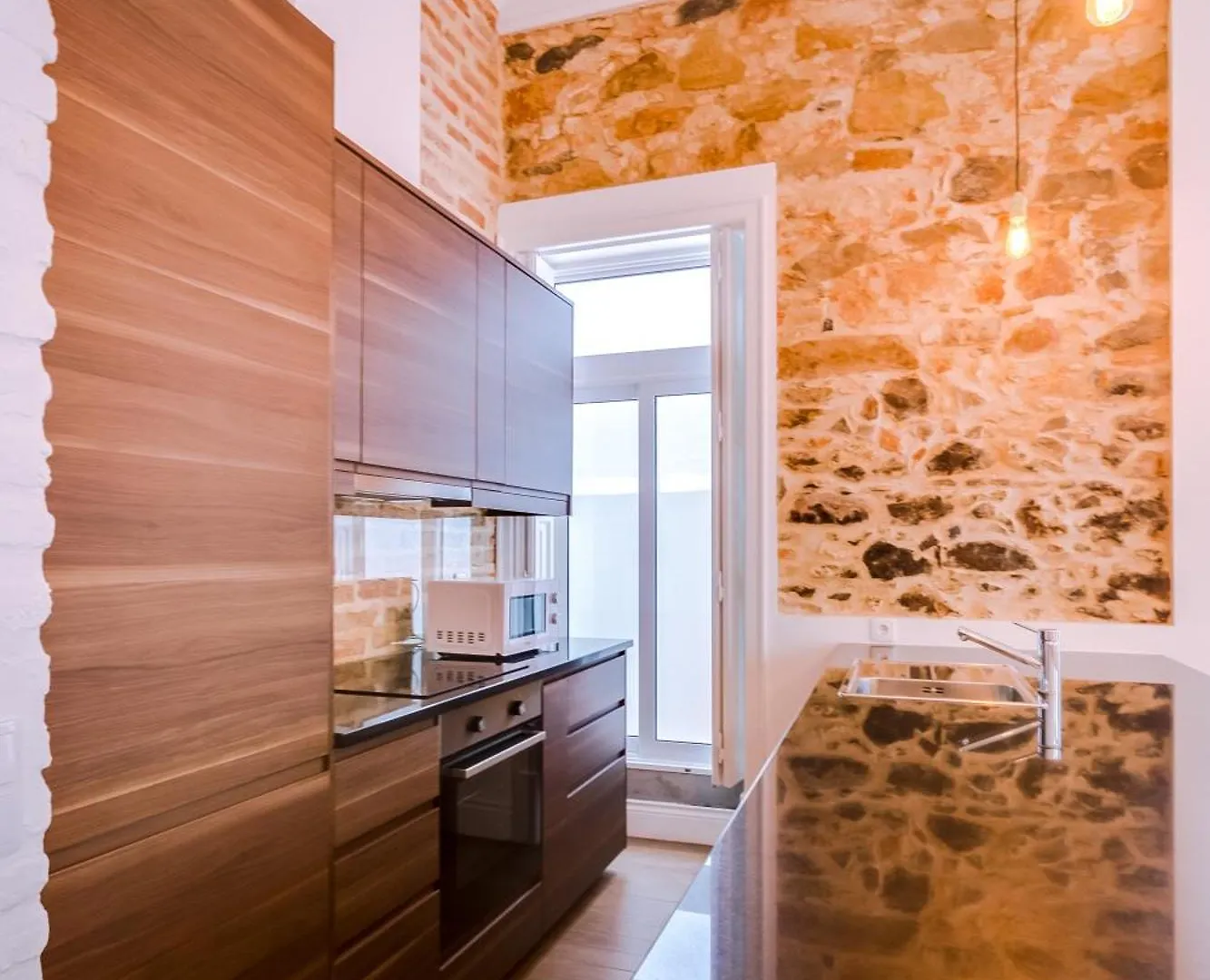 Blife Frankya Private Rooms FAO 0*,  Portugal